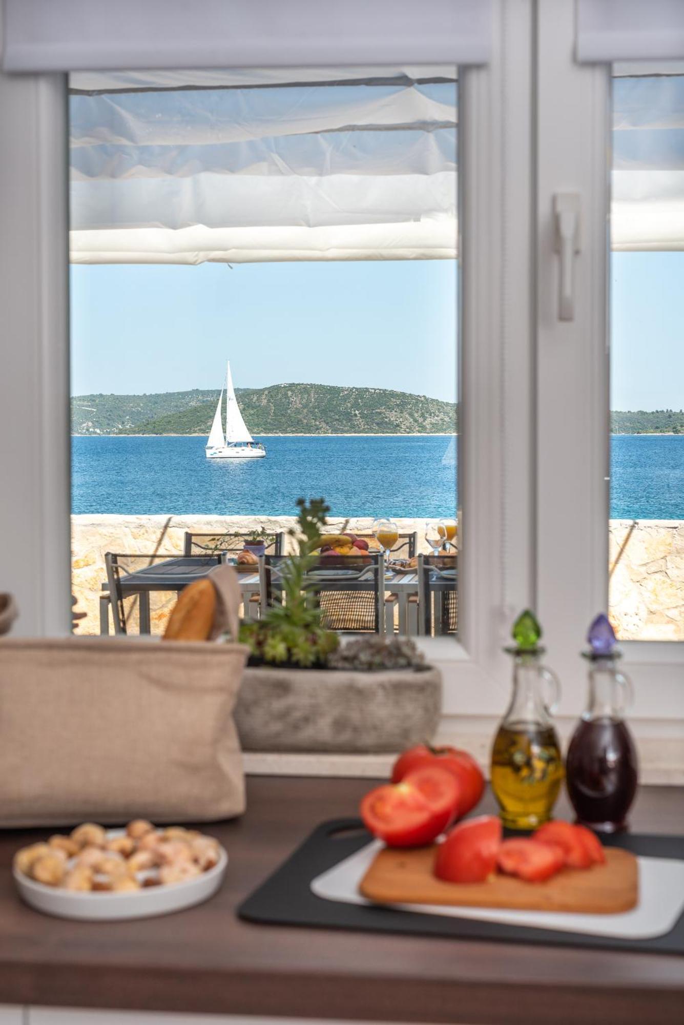 Villa Insula Ventum Trogir Exterior foto